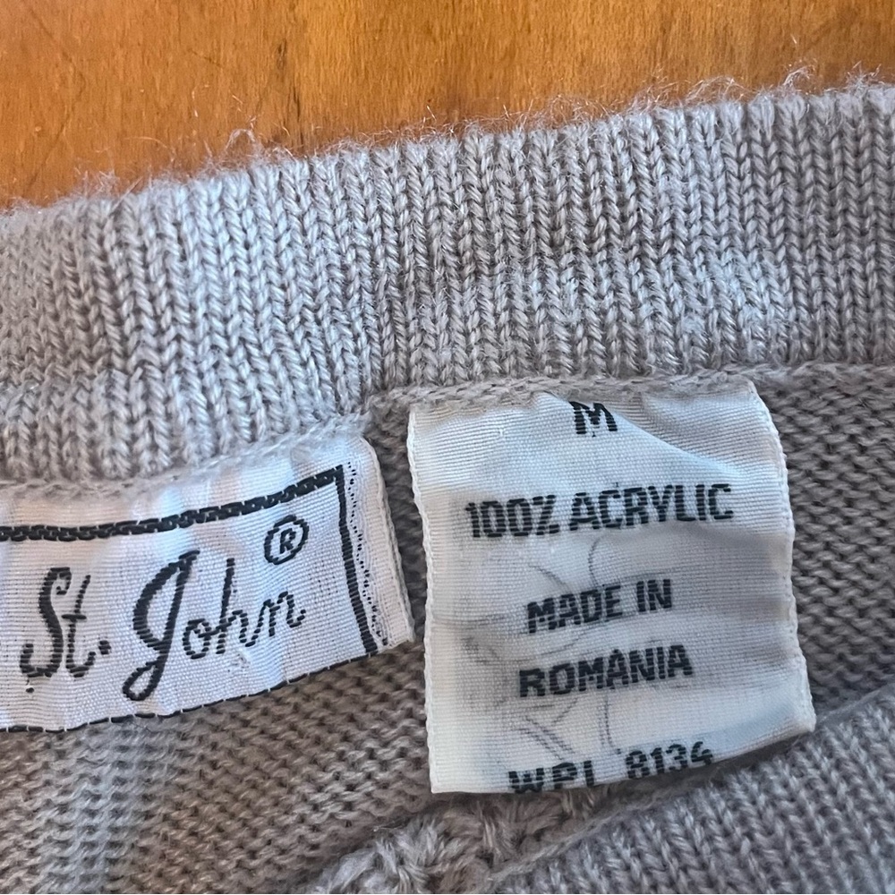 Vintage Andrew St. John Light Gray Knit Sweater-Medium - Picture 2 of 4